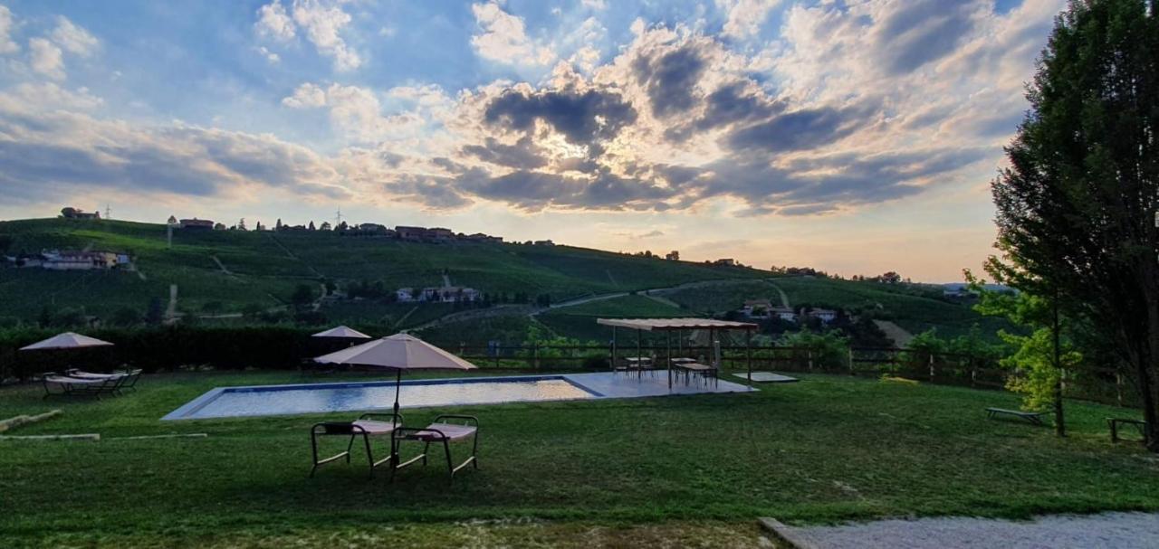B&B Cascina Gaione Via Gallina,18B 12052 Neive Cn Kültér fotó