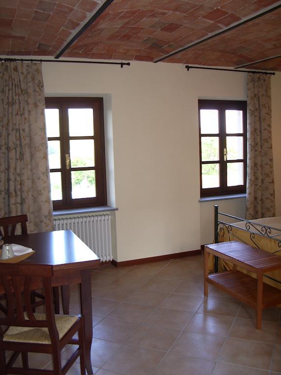 B&B Cascina Gaione Via Gallina,18B 12052 Neive Cn Szoba fotó