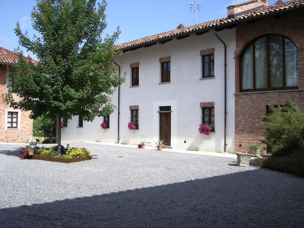 B&B Cascina Gaione Via Gallina,18B 12052 Neive Cn Kültér fotó