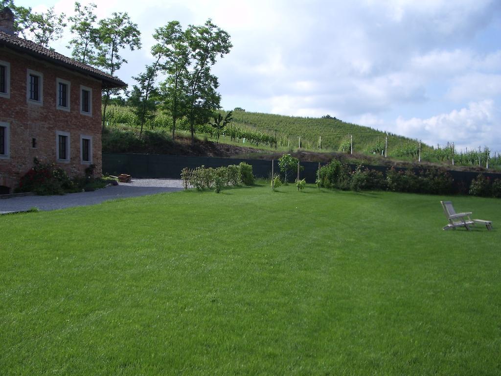 B&B Cascina Gaione Via Gallina,18B 12052 Neive Cn Kültér fotó